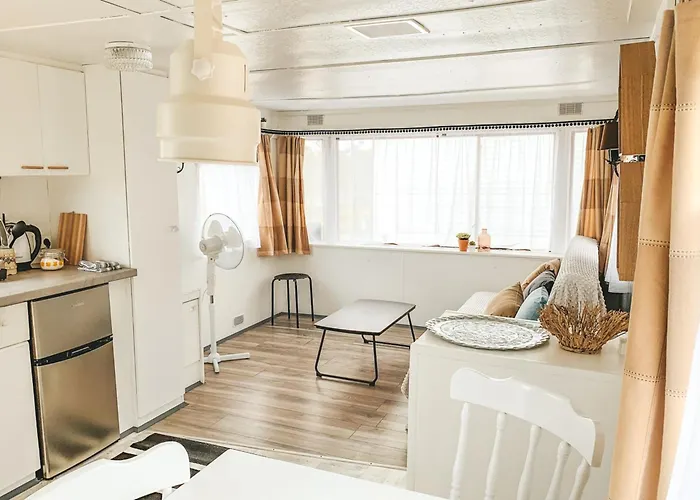 Kemping Przyczepa Nad Zatoką Surf'n'vintage *